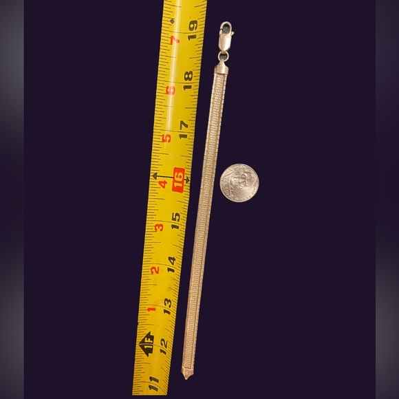 Italian made SS snake skin etched woman’s bracelet (7 1/2”-8”) - Picture 2 of 6